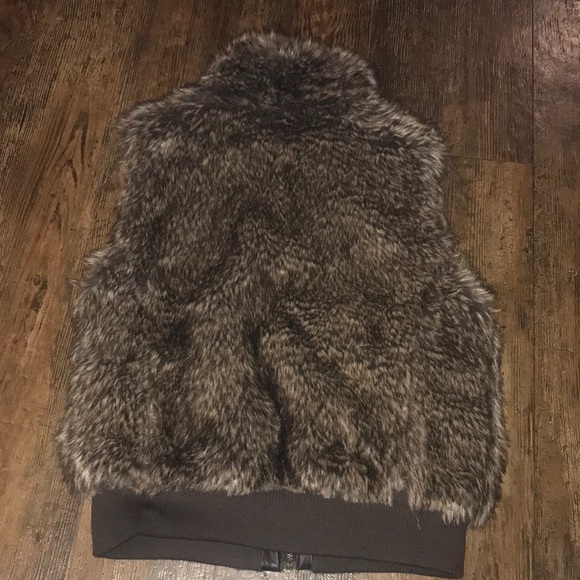 Dollhouse vest - Picture 5 of 5